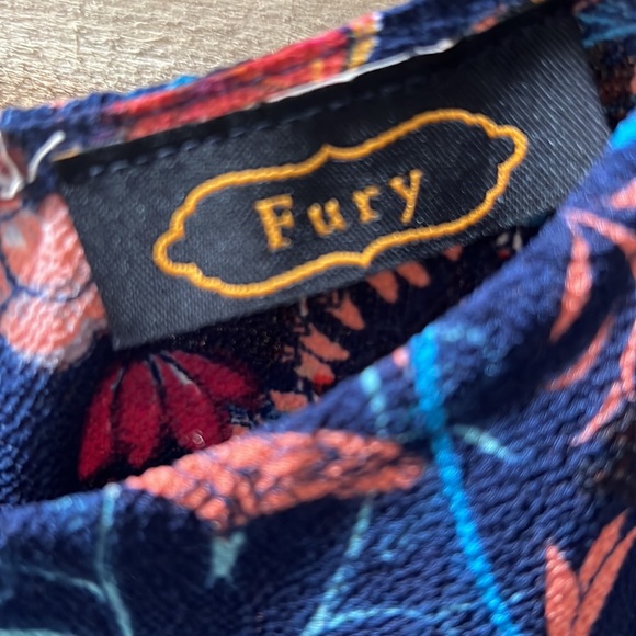 Fury floral dress , mid length , fitted at the bust. Sz s - Picture 2 of 5